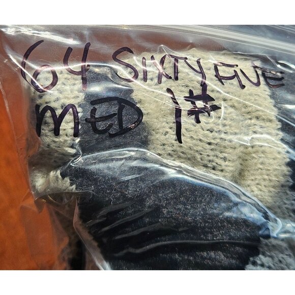 64 Sixty Five Knit Fringe Poncho – Boho Cozy, Cabincore, Fall Streetwear - Picture 6 of 10